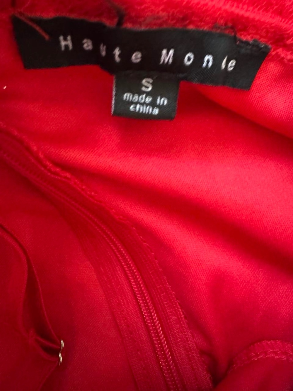 Red Off-Shoulder Ruffle Bodycon Dress - Picture 5 of 6